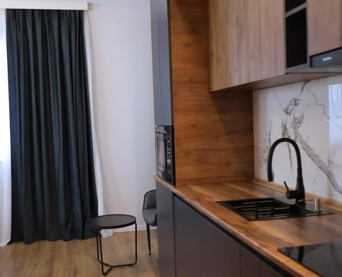 Solo Seaside Apartments Batumi Georgien